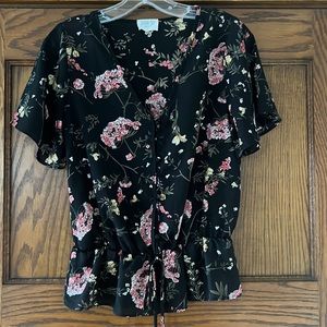 Sienna Sky Short Sleeve Black Floral Blouse Small
